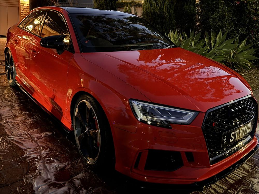 Full detail result: a red Audi